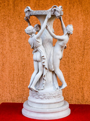 Trei gratii bisqitportelan