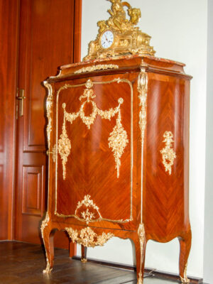 Cabinet Louis XV
