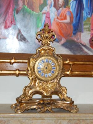 Garnitura de semineu